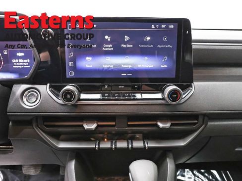 Used 2024 Chevrolet Colorado W/T RWD image 12