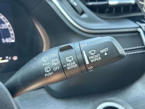 Certified 2023 Jeep Grand Cherokee Limited AWD/4WD image 34