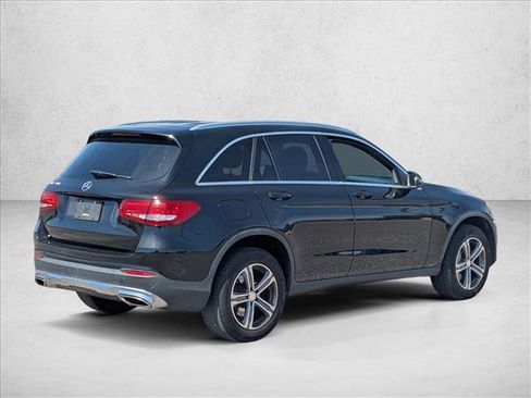 Used 2016 Mercedes-Benz GLC 300 image 4