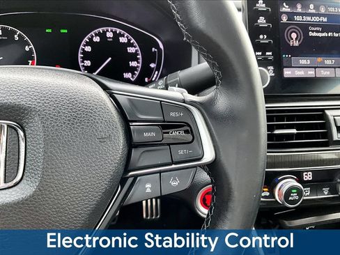 Used 2018 Honda Accord Sport image 16