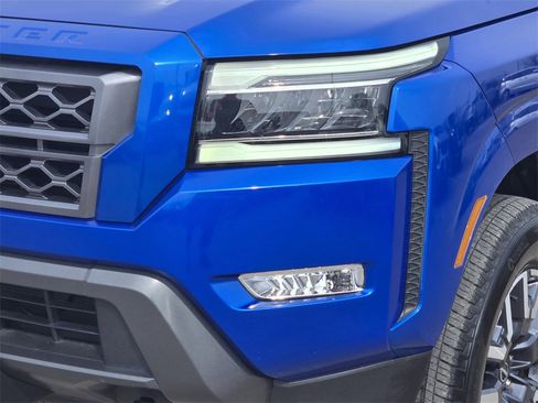 Used 2024 Nissan Frontier SL image 7