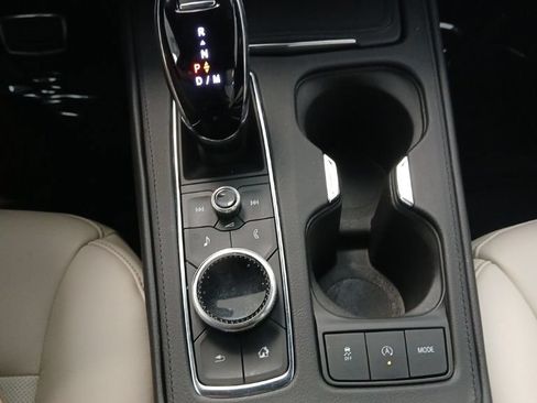 Certified 2023 Cadillac XT4 Sport AWD/4WD image 19