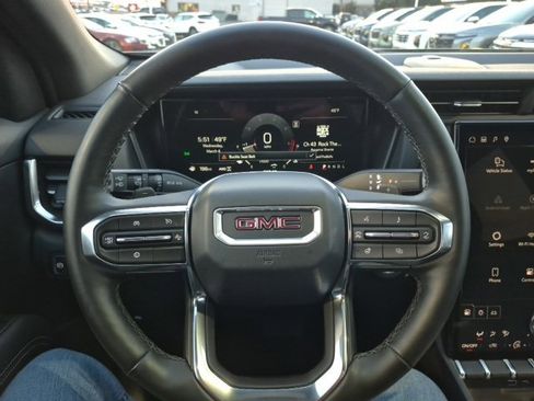 Used 2025 GMC Terrain Elevation w/ Technology Package II image 10