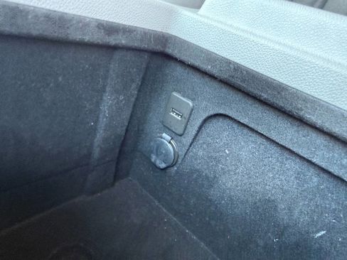 Used 2010 Chevrolet Suburban LT AWD/4WD image 24