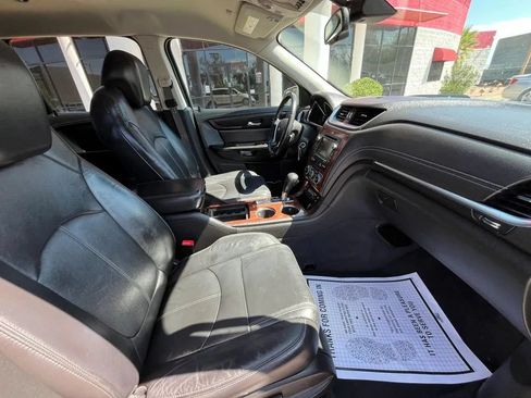 Used 2014 Chevrolet Traverse LT FWD image 14
