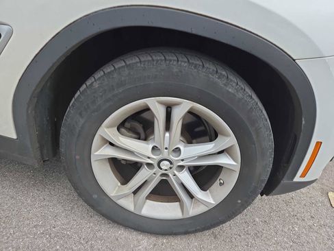 Used 2019 BMW X3 sDrive30i w/ Convenience Package image 2
