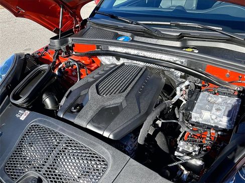 Used 2025 Porsche Macan image 24