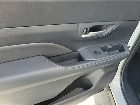 Certified 2025 Toyota Grand Highlander FWD image 11