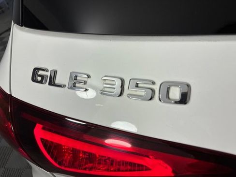 Used 2022 Mercedes-Benz GLE 350 4MATIC image 11