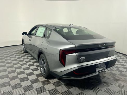 New 2025 Kia K4 LXS image 7