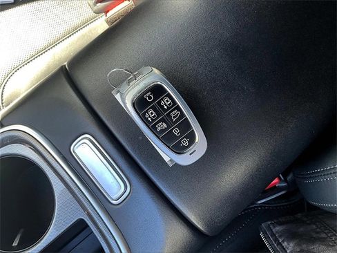 Used 2023 Hyundai Santa Fe Calligraphy image 33