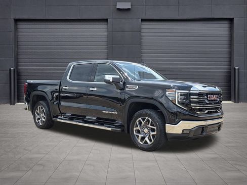 Used 2026 GMC Sierra 1500 SLT w/ SLT Premium Plus Package AWD/4WD image 3