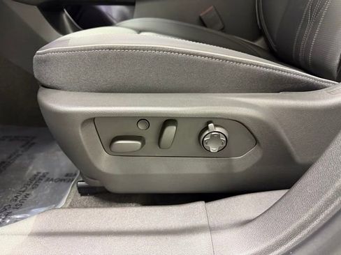 New 2026 Buick Envision Avenir image 12