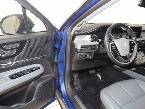 Used 2021 Lincoln Corsair Standard image 40