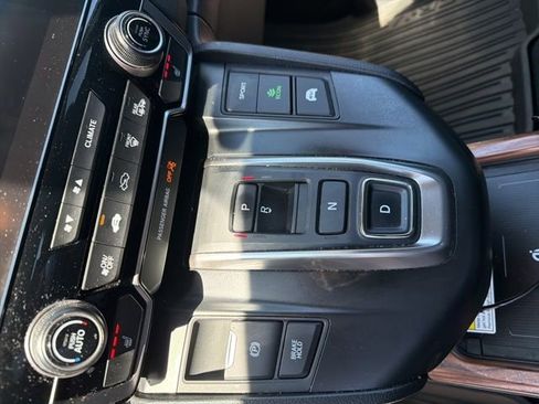 Used 2022 Honda CR-V Touring image 12