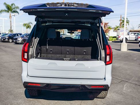 New 2025 Ford Expedition Tremor image 26