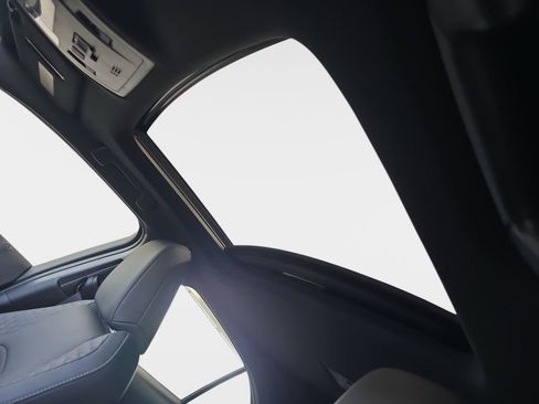 Used 2021 Lexus UX 250h AWD/4WD image 29