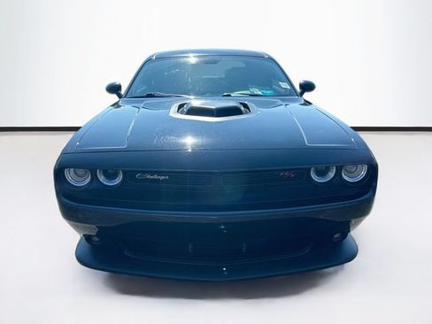 Used 2016 Dodge Challenger R/T Scat Pack RWD image 2