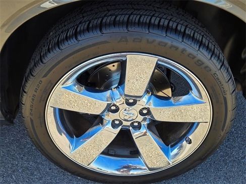 Used 2009 Dodge Challenger R/T image 12