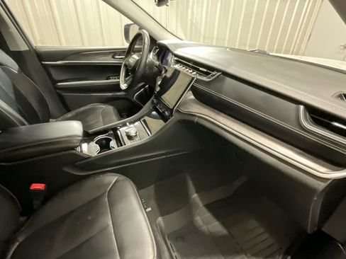 Used 2021 Jeep Grand Cherokee L Limited w/ MOPAR Finishing Package image 16