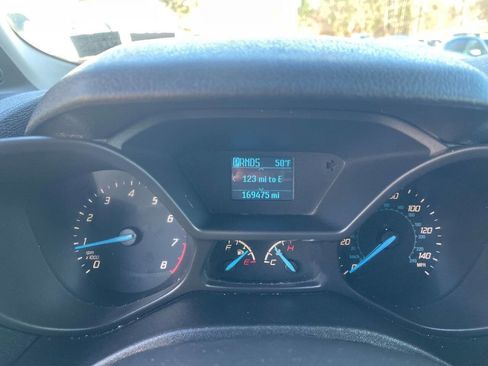 Used 2015 Ford Transit Connect XL image 17