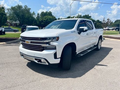 Used 2020 Chevrolet Silverado 1500 High Country AWD/4WD image 3