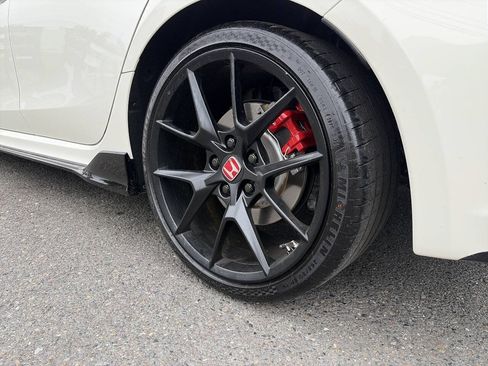 Used 2024 Honda Civic Type R image 4