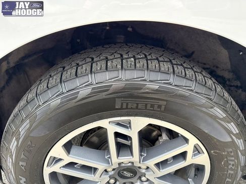 Used 2025 Ford Expedition Active AWD/4WD image 33