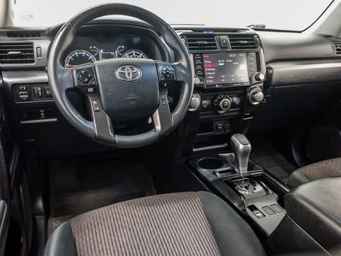 Used 2020 Toyota 4Runner TRD Off-Road AWD/4WD image 7