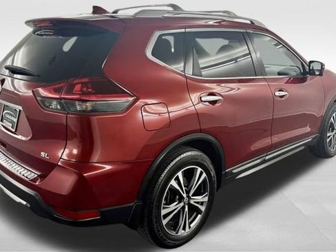 Used 2018 Nissan Rogue SL FWD image 11