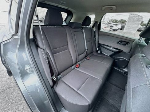 Used 2023 Nissan Rogue S AWD/4WD image 21