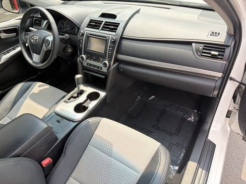 Used 2013 Toyota Camry SE FWD image 27