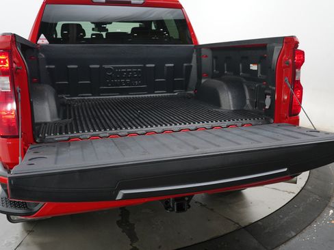 Used 2022 Chevrolet Silverado 1500 Custom AWD/4WD image 9