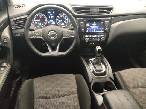 Used 2020 Nissan Rogue Sport SV FWD image 22