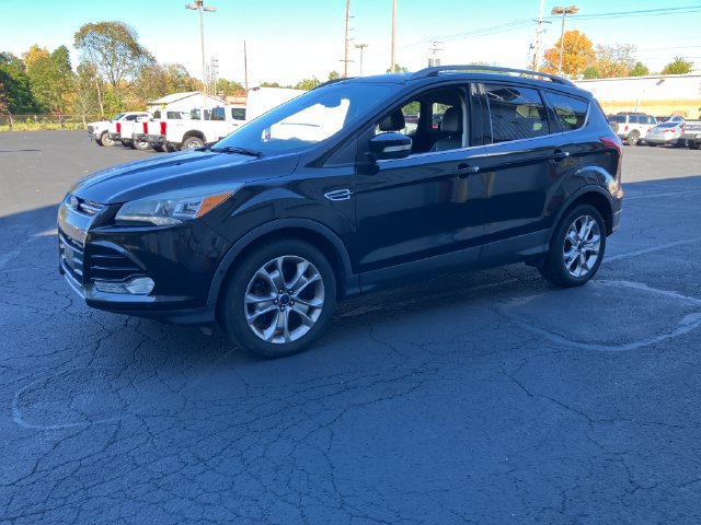 Used 2014 Ford Escape Titanium w/ Equipment Group 401A AWD/4WD image 2