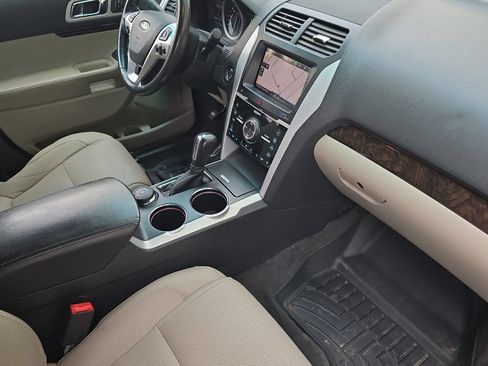 Used 2013 Ford Explorer Limited AWD/4WD image 16