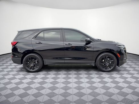 Used 2024 Chevrolet Equinox LS w/ Midnight Edition FWD image 8