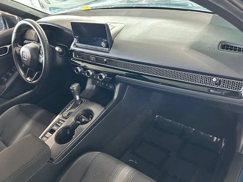 Used 2025 Honda Civic Sport image 34
