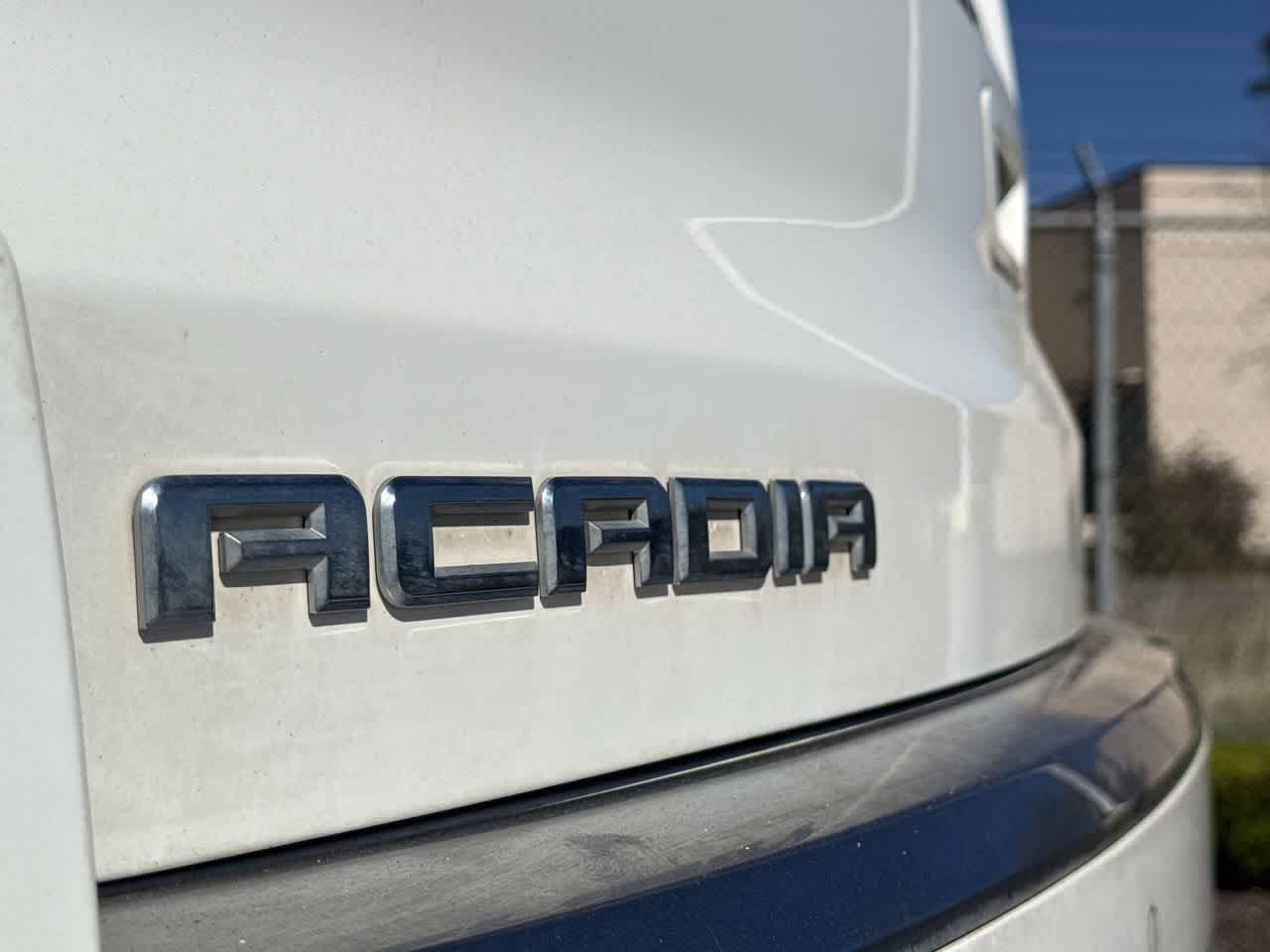 Used 2015 GMC Acadia SLE AWD/4WD image 9