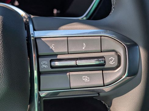 New 2026 GMC Canyon Elevation w/ Convenience Package image 19