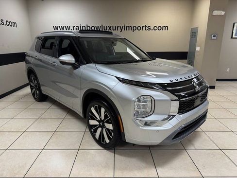 New 2026 Mitsubishi Outlander SEL image 1