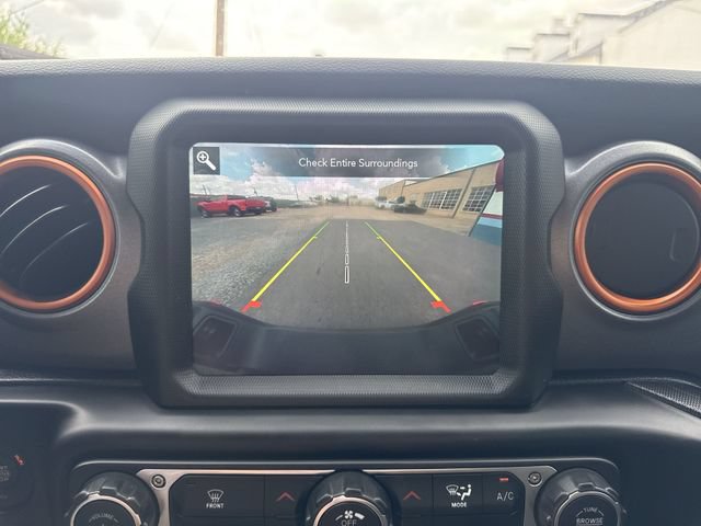 Used 2022 Jeep Gladiator Mojave w/ Trailer Tow Package AWD/4WD image 17
