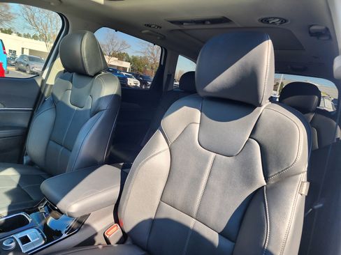 Used 2024 Kia Telluride SX image 20