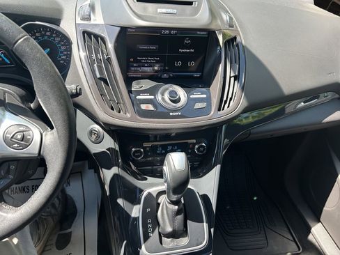 Used 2013 Ford Escape Titanium w/ Parking Technology Pkg AWD/4WD image 24