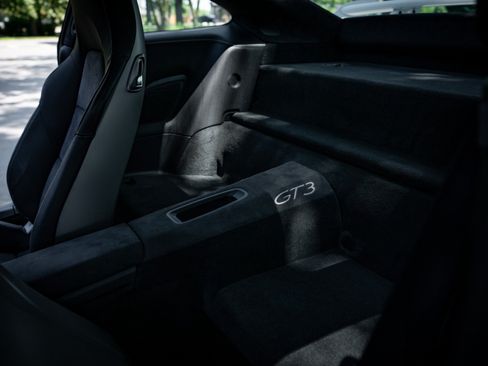 Used 2015 Porsche 911 GT3 RWD image 39