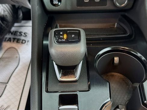 Certified 2025 Nissan Rogue SV image 18