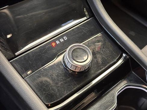 Used 2023 Jeep Grand Cherokee L Laredo image 17