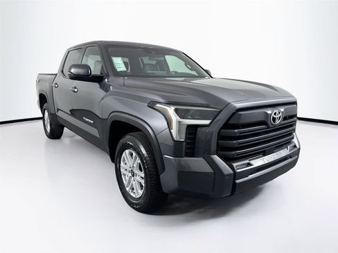 Certified 2025 Toyota Tundra SR5 image 10