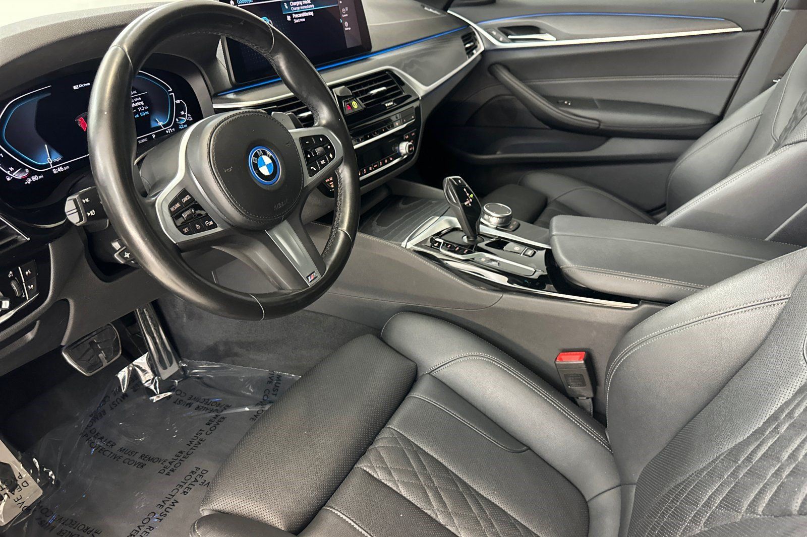 Certified 2023 BMW 530e w/ M Sport Package RWD image 4