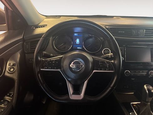 Used 2020 Nissan Rogue SV AWD/4WD image 12